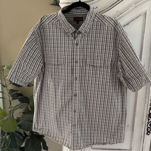 Wolverine Button Up Shirt Short Sleeve Mens XL Gray Plaid Pocket